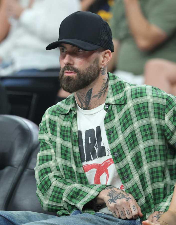 $!Adam Levine es demandado por USD 150 mil tras usar sin permiso video del huracán Dorian en 2019