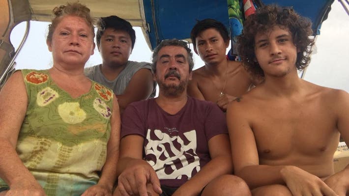 La &quot;pesadilla&quot; de una familia chilena que lleva más de 50 días varada en medio del mar Caribe
