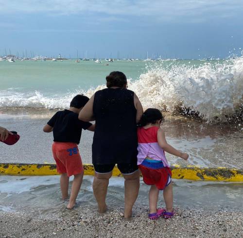 Se prevén fuertes oleajes en las playas ecuatorianas.