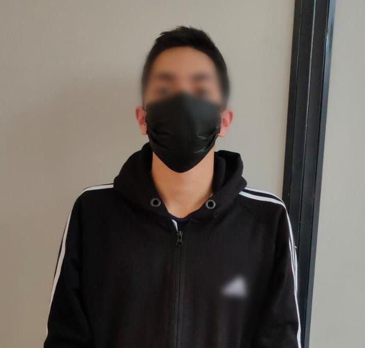 $!VIDEO: Agreden a Policías en Quito para evitar detención por conducir en estado etílico