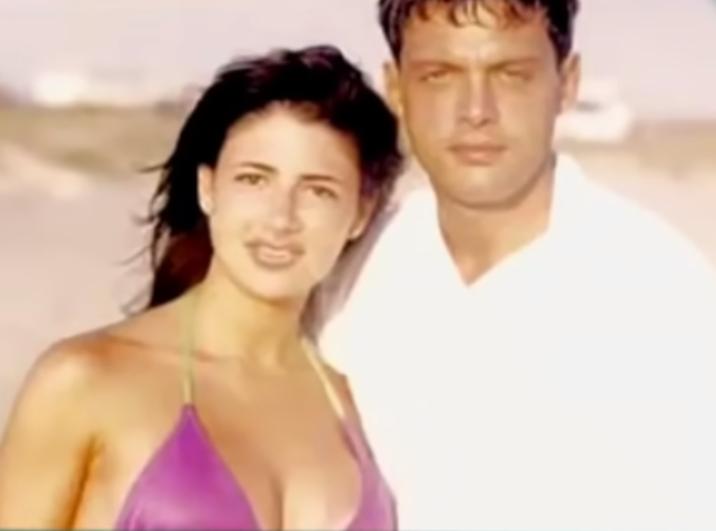 $!Captura del video de la entrevista de El minuto que cambió mi destino donde se puede ver una foto de archivo de Alejandra y Luis Miguel juntos.