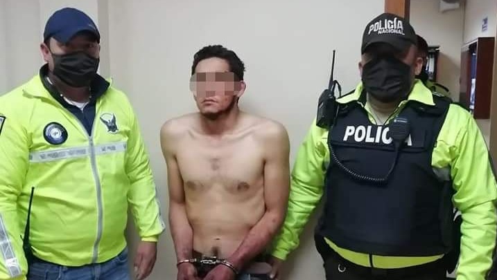El brutal asesinato de una mujer dentro de una mecánica en Cuenca: recibió 113 puñaladas