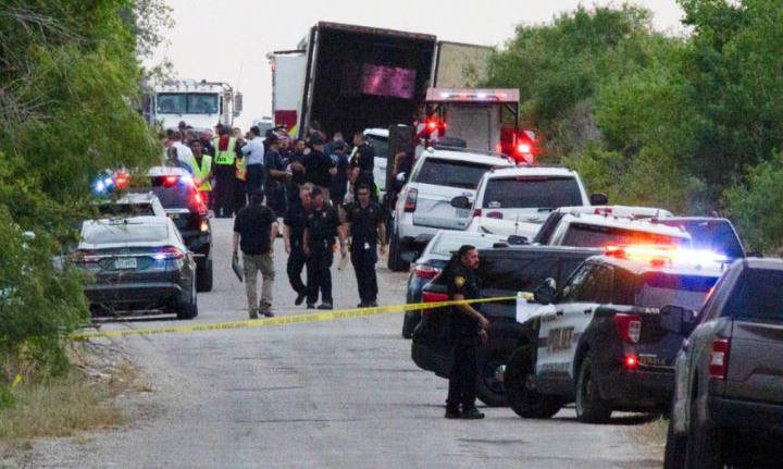 46 muertos y 16 heridos en un camión de inmigrantes hallado en Texas