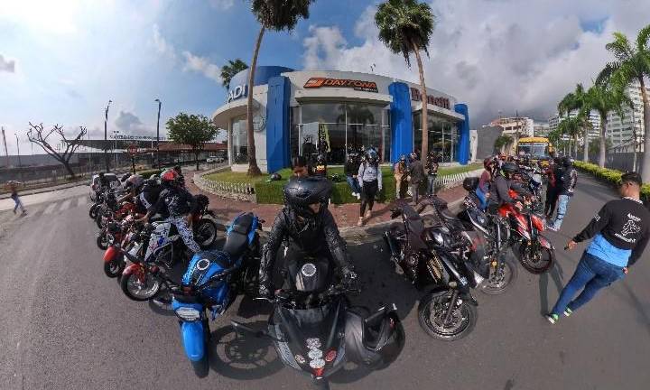 El mototurismo, una tendencia que mezcla el deporte automotor con la recreación turística en Ecuador