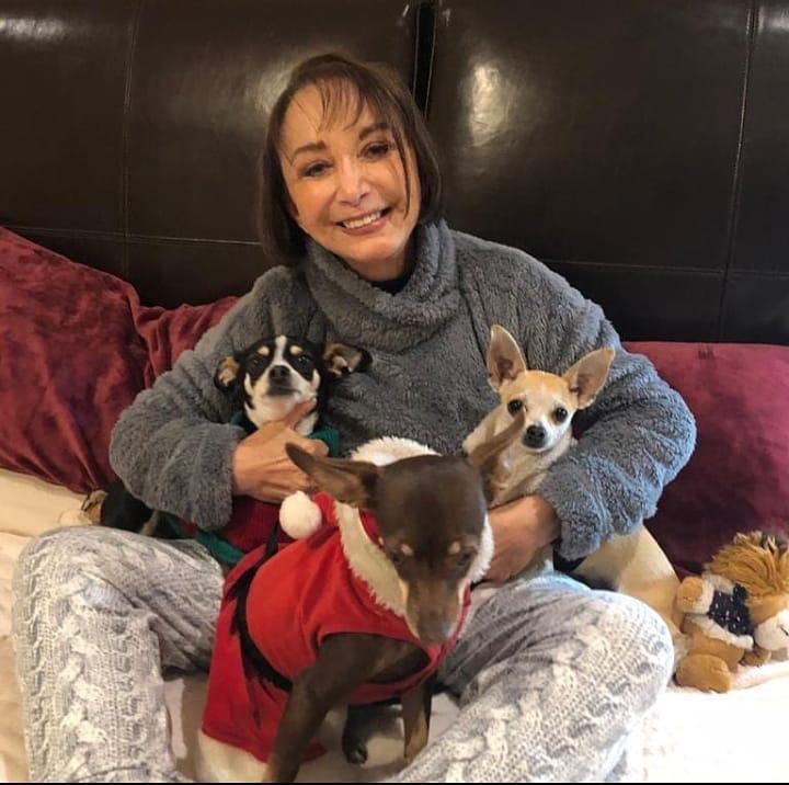 $!Su hija adoptiva confirmó que el estado de salud de María Antonieta está bajo control.