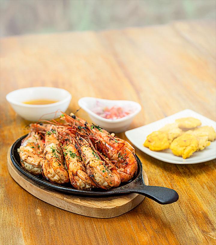 $!Plato de langostinos realizados con productos frescos de la zona de Engabao.