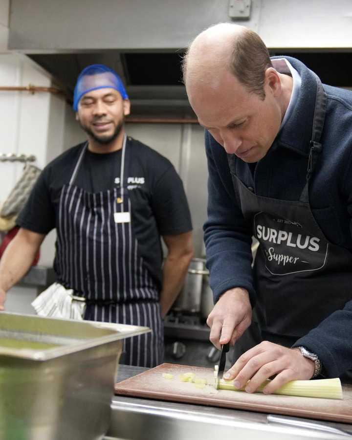 $!El príncipe William retoma sus actividades públicas tras anuncio de cáncer de Kate