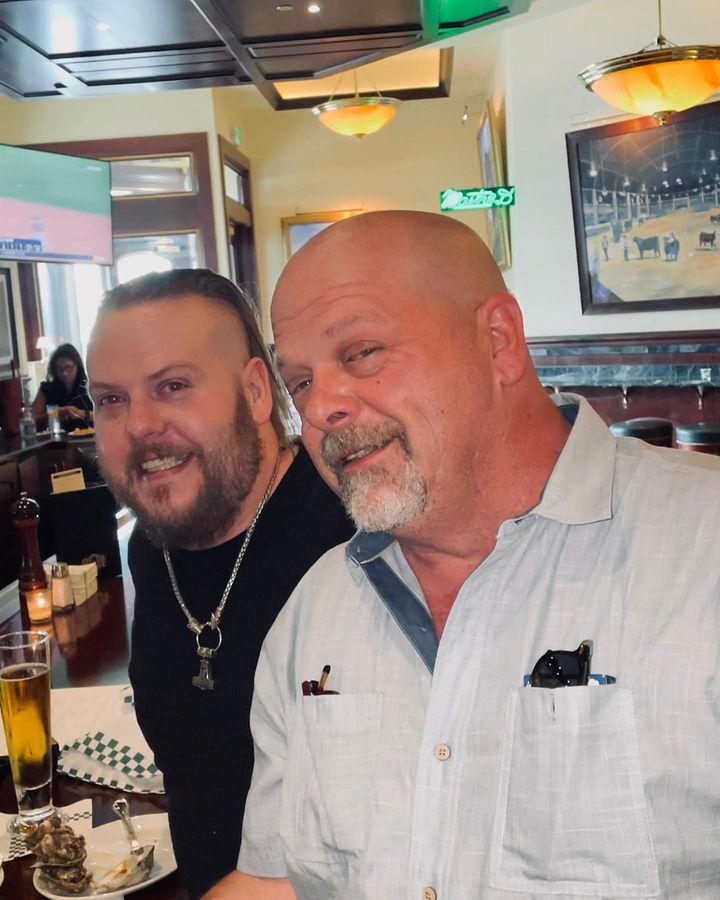 $!Rick Harrison junto a su hijo Adam.