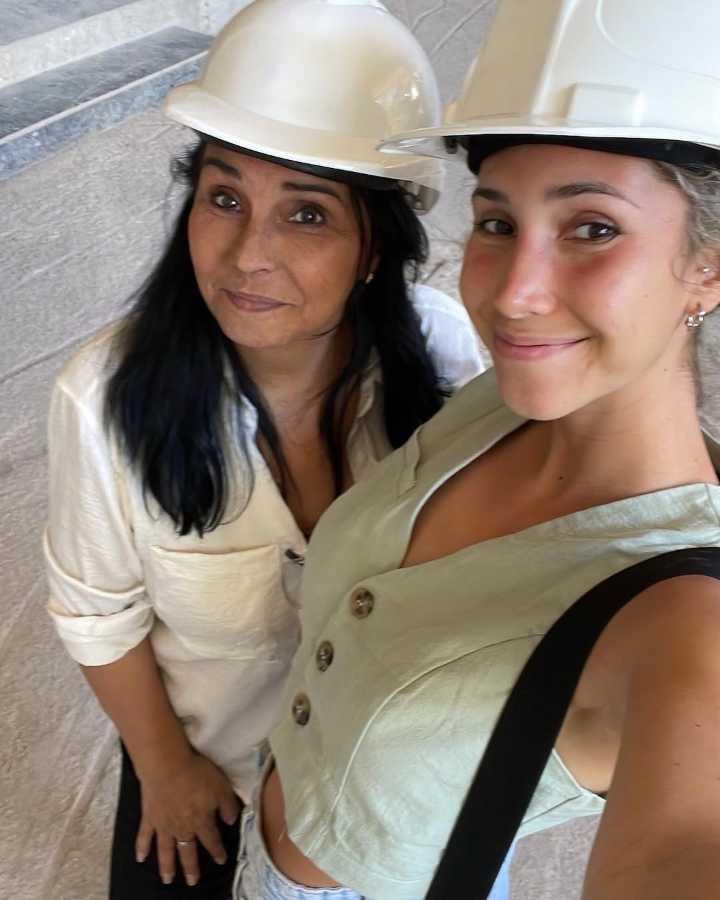 $!Ana Paula recordó a su madre como una figura clave en su formación personal y profesional, y expresó el profundo vacío que ha dejado su partida.