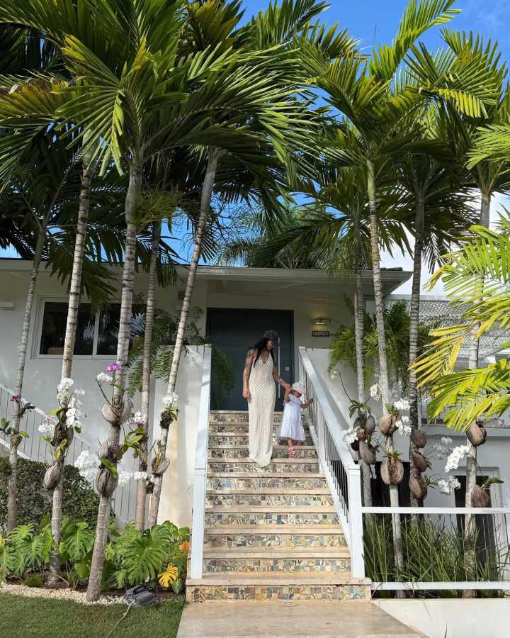 $!La cantante había denunciado previamente dificultades para obtener permisos de viaje para su hija.