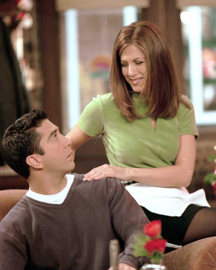 $!La famosa “Orange Sofa Room” será parte de la experiencia en el local.