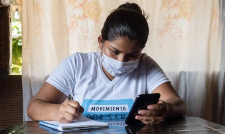 En Ecuador el 77% de las niñas han sufrido violencia en línea