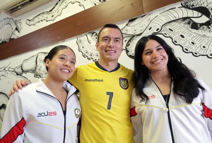 El presidente de la República, Daniel Noboa, durante un encuentro con deportistas de alto rendimiento.
