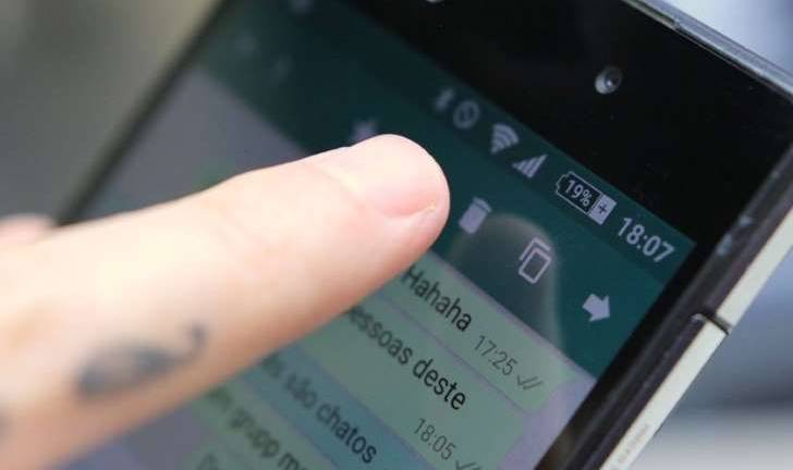 WhatsApp permitiría eliminar mensajes enviados