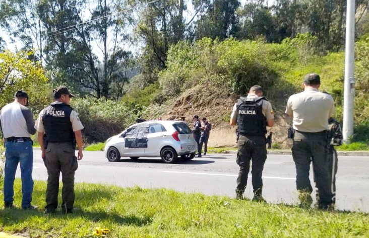 $!El entonces director de la cárcel de El Inca de Quito, Santiago Loza Moscoso, fue interceptado y asesinado por sicarios mientras conducía su auto.