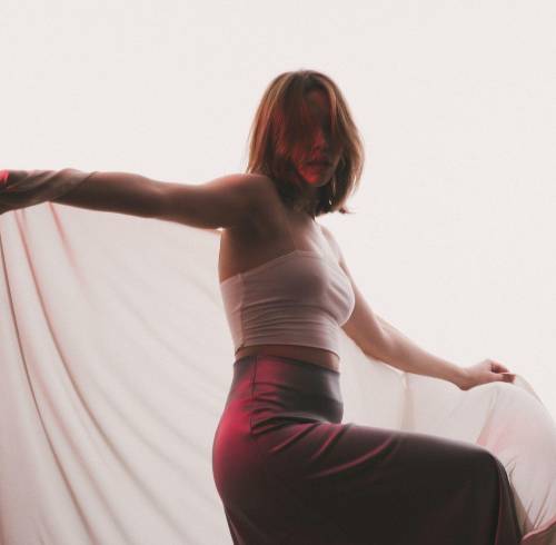 Fotografía referencial de una bailarina.