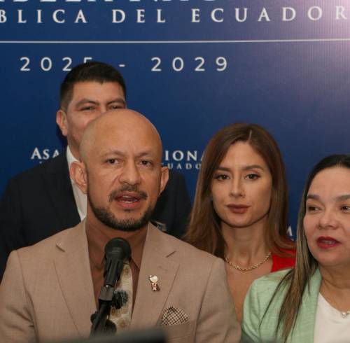 Rueda de prensa de la bancada de ADN sobre el uso de las cámaras de seguridad en Guayaquil.