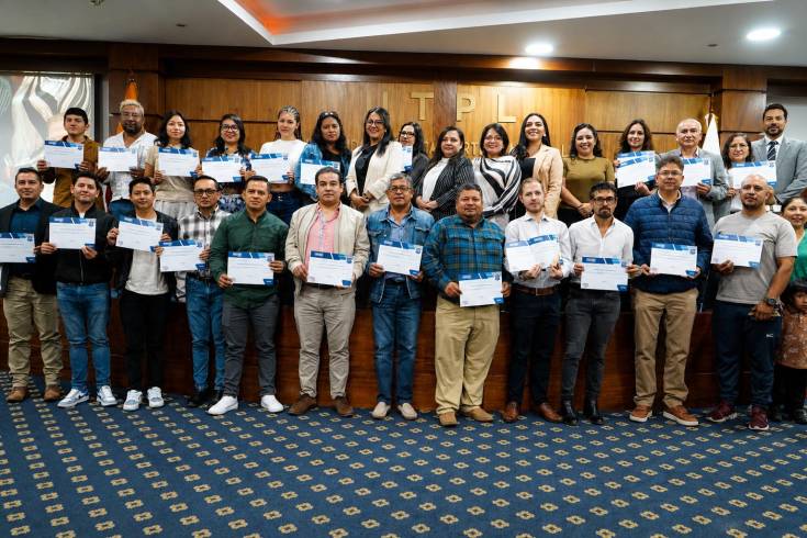 Estudiantes durante la entrega y presentación oficial de las Credenciales UTPL TEC.