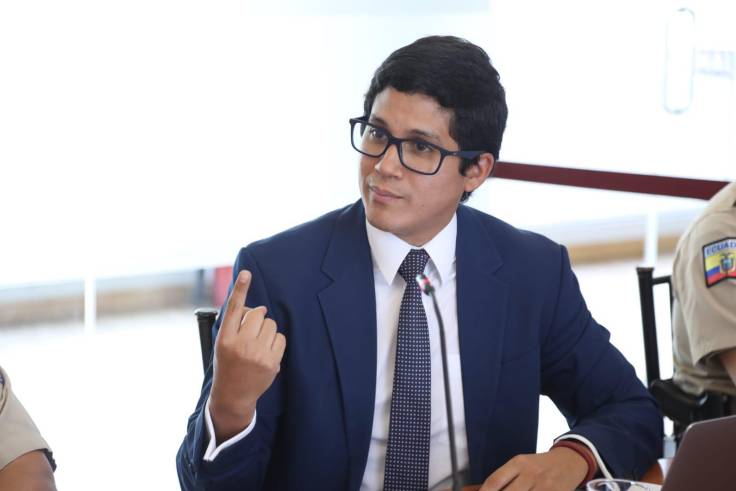 Milton Velásquez, magistrado de la Corte Nacional de Justicia, rompe el silencio tras allanamiento.