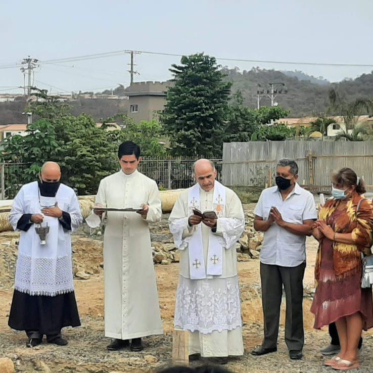 $!El padre Alfonso Avilés perteneció a la Sociedad de Jesucristo Sacerdote, una fraternidad caracterizada por su labor educativa y pastoral con presencia en España, Estados Unidos y Ecuador.