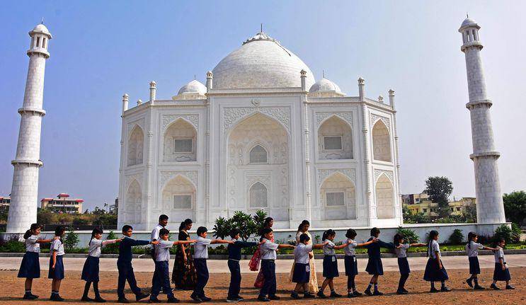 Su esposa le pidió una sala, pero él construyó una copia del Taj Mahal para mostrarle su amor
