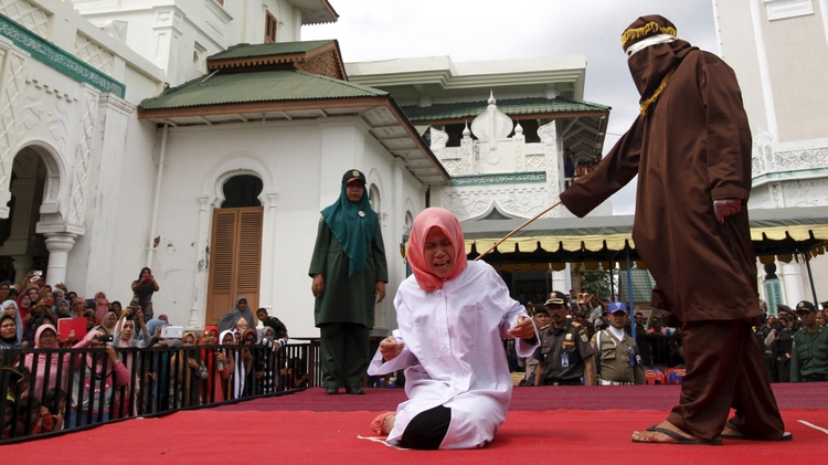 ¿Cómo funciona la brutal ley islámica o Sharía?
