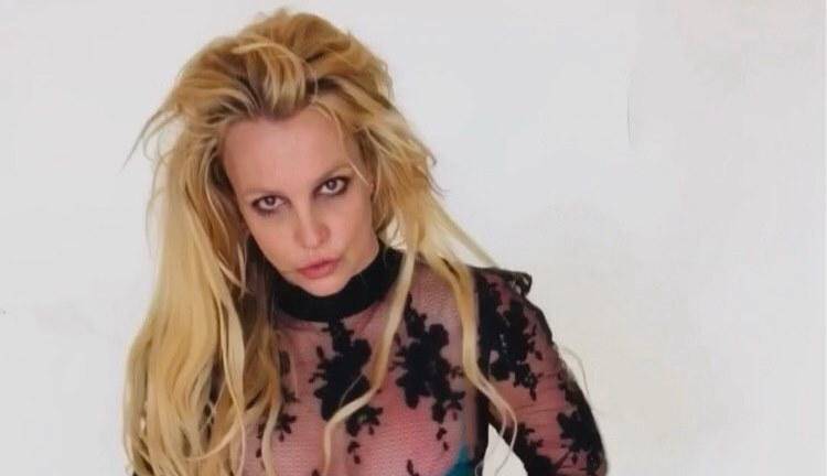 Quiero que me devuelvan mi vida fue lo que dijo Britney durante la audiencia en que solicitó liberarse de la tutela de su padre