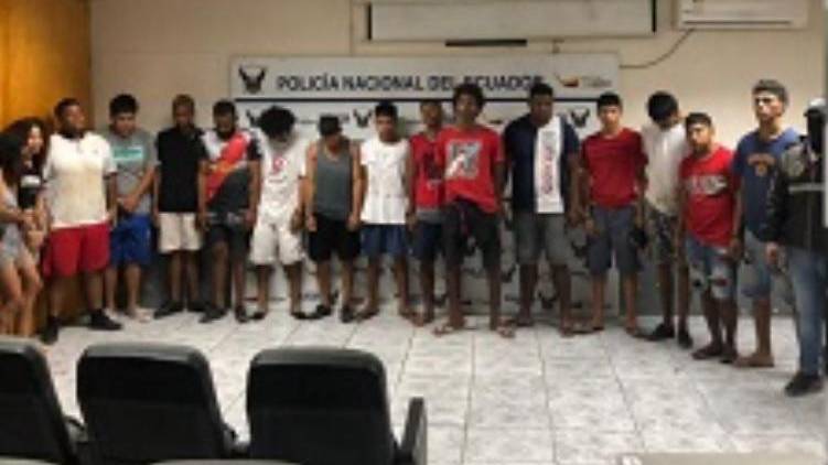 Hallan un cadáver en medio de un operativo que dejó 16 detenidos en Guayaquil