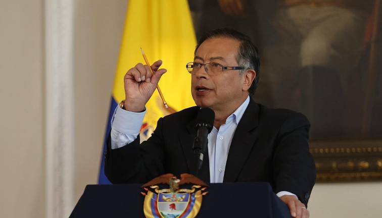 Fotografía de archivo en la que se registró al presidente de Colombia, Gustavo Petro, durante una rueda de prensa, en Bogotá (Colombia).