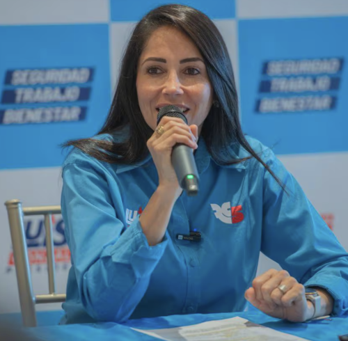 Luisa González será candidata a prefecta de Manabí por Pachakutik.