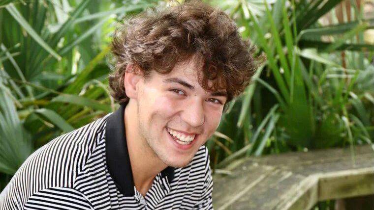 El caso de Cameron Robbins: el joven que desapareció en el océano tras ser desafiado a saltar de un barco