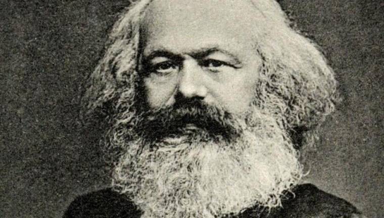 Vandalizan la tumba del filósofo alemán Karl Marx en Londres