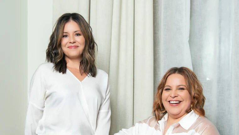 ¿Cómo dos mujeres latinas lograron tener 18 estaciones de radio en Estados Unidos?