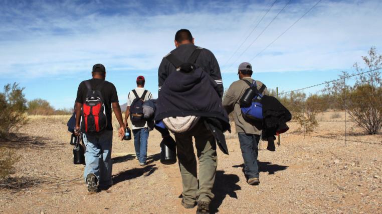 Así operaba una banda de Gualaceo para traficar migrantes hasta Estados Unidos: hay 7 implicados