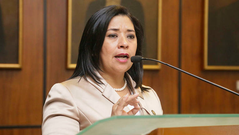 Karina Arteaga pierde su inmunidad parlamentaria y será investigada por supuestos diezmos