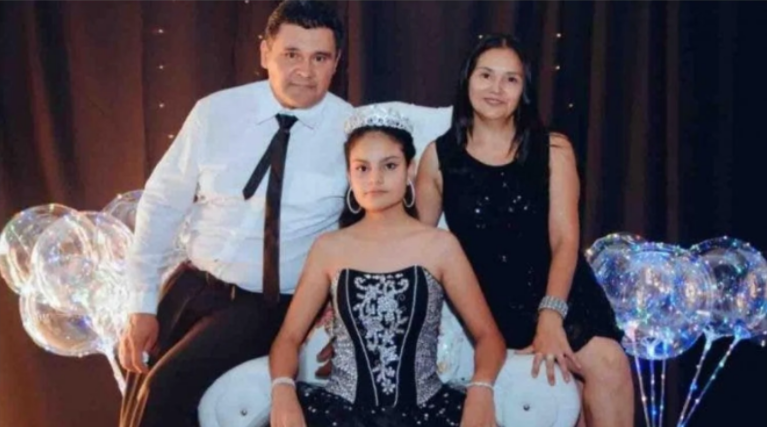 $!Celebró sus 15 años, y pidió a sus invitados 1 kg de alimento para donarlo