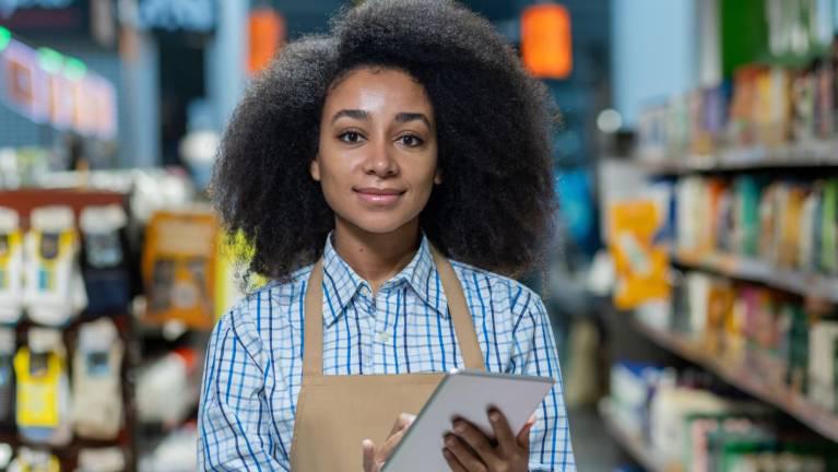 $!Empresas necesitan contratar personal para distintas áreas. (Foto: envato)