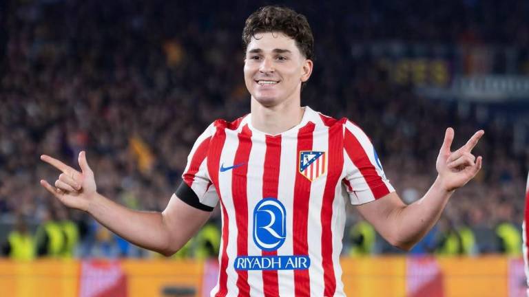 Atlético de Madrid rechaza una oferta récord del Real Madrid por Julián Álvarez