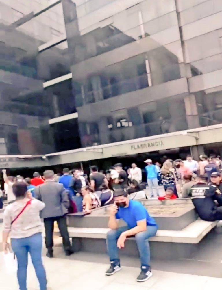 $!Alerta doble en sedes de Fiscalía en Guayaquil: amenaza de bomba y conato de incendio