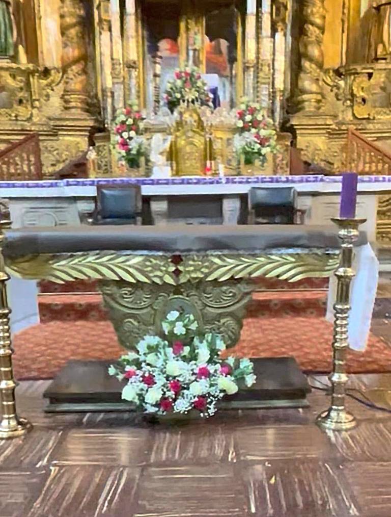 $!En iglesia del convento del Carmen Bajo estaba guardada la sepultura de Sucre y su hijita.