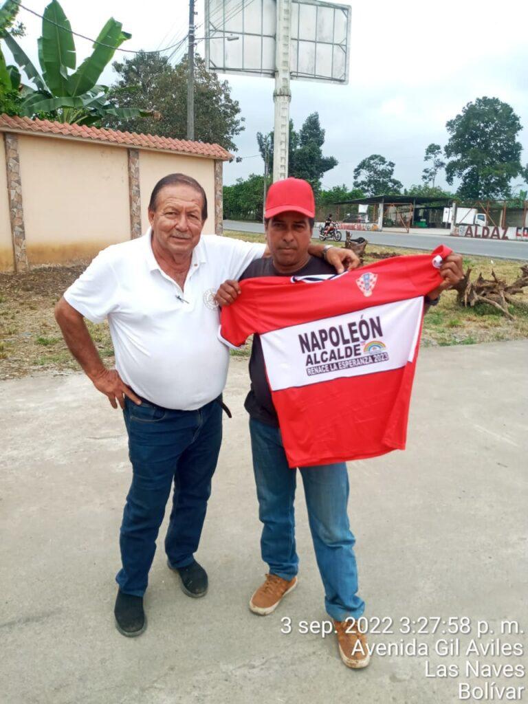 $!Hasta septiembre pasado, Aldaz hacía propaganda como candidato a alcalde de Las Naves, con el sobrenombre de Napoleón. Su postulación no fue aceptada por el Consejo Electoral, por lo cual se inscribió como candidato a concejal.