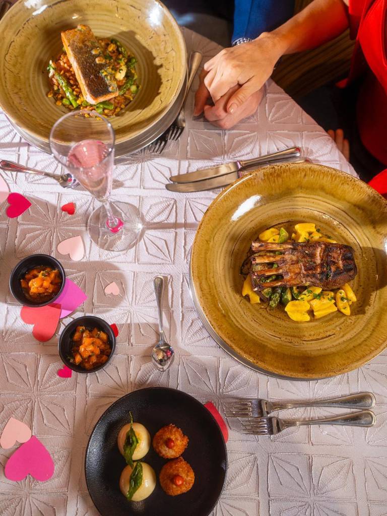 $!Cena para dos, música suave y ambientación para el Día de los enamorados es lo que ofertan varios hoteles de la ciudad de Guayaquil.