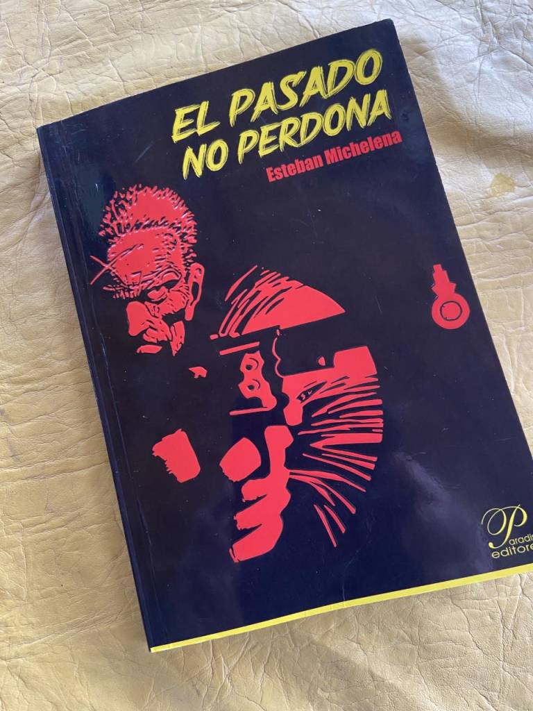 $!La protección de la sagrada familia, la pugna por ganar territorio y poseer las rutas del tráfico de drogas son los ingredientes de “El pasado no perdona”.