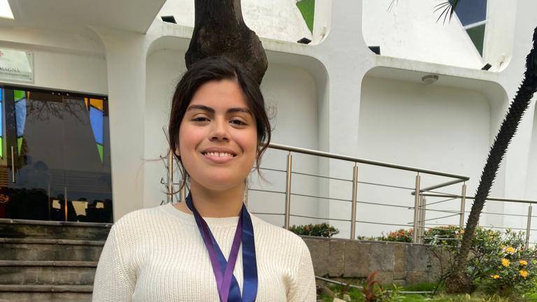 Valentina Ulloa, representante de Ecuador en las Olimpiadas europeas de matemáticas: “¡Viajo sola con Ecuador en el corazón!”