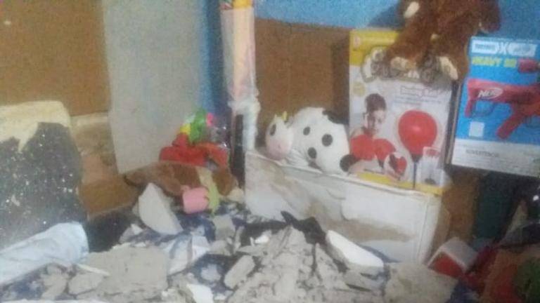 Solanda sigue cayéndose: losa se desplomó en la cama de un morador
