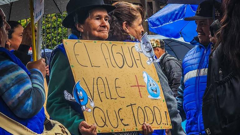 Marcha por el agua en Cuenca: rechazo masivo al proyecto minero Loma Larga