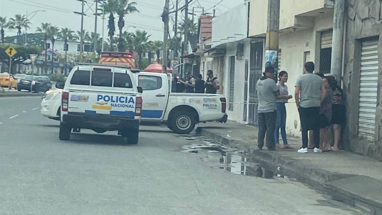Sicarios asesinan a dos personas dentro de una urbanización del norte de Guayaquil