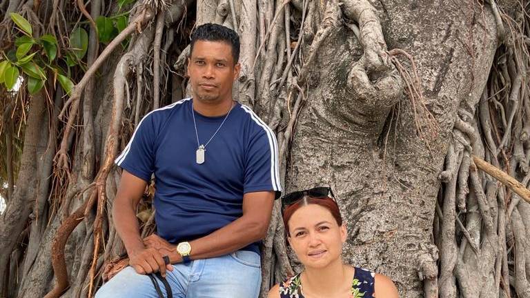 Los héroes que rescataron al piloto de la avioneta accidentada en Guayaquil