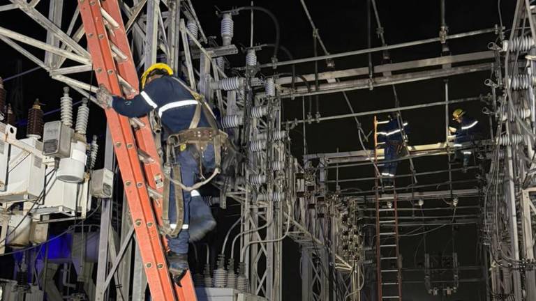 CNEL anuncia nuevos cortes de luz por mantenimiento en Los Ríos y Manabí: estos son los sectores y horarios