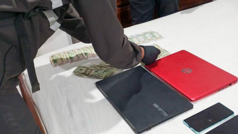 Santa Elena: fiscal, abogado y una mujer implicados en red que manipulaba procesos penales